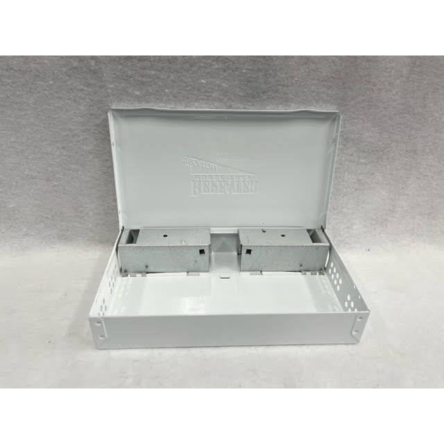 EAT420-WH_repeater_white_solid_lid_trap_022623