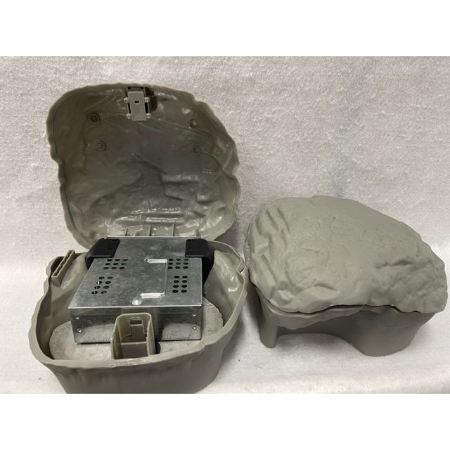 eat928rp-pav_928rp_repeater_rock_bait_station_with_paver_091023